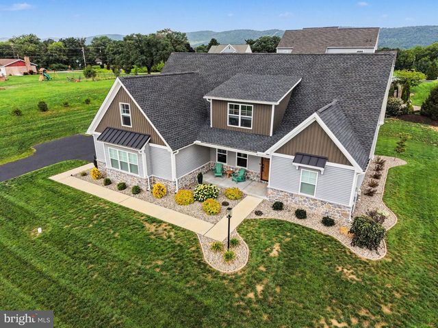 4 SUEBECCA DR, Carlisle, PA 17013