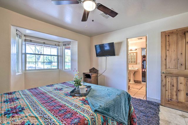 6614 W SWEETWATER Avenue, Glendale, AZ 85304