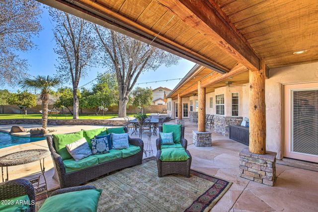 6614 W SWEETWATER Avenue, Glendale, AZ 85304