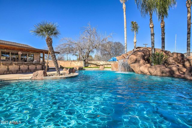 6614 W SWEETWATER Avenue, Glendale, AZ 85304