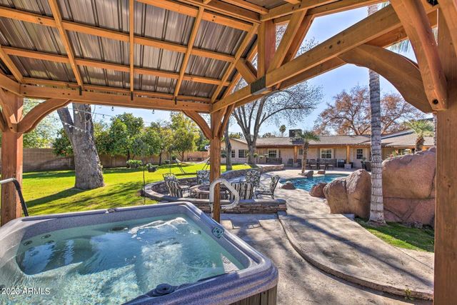 6614 W SWEETWATER Avenue, Glendale, AZ 85304