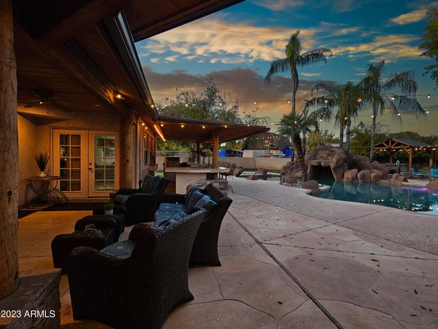 6614 W SWEETWATER Avenue, Glendale, AZ 85304