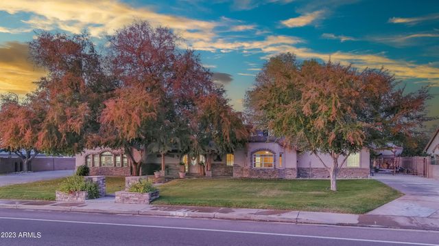 6614 W SWEETWATER Avenue, Glendale, AZ 85304