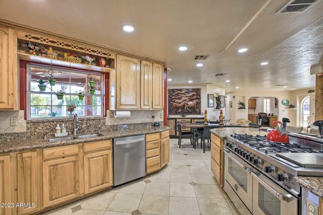 6614 W SWEETWATER Avenue, Glendale, AZ 85304