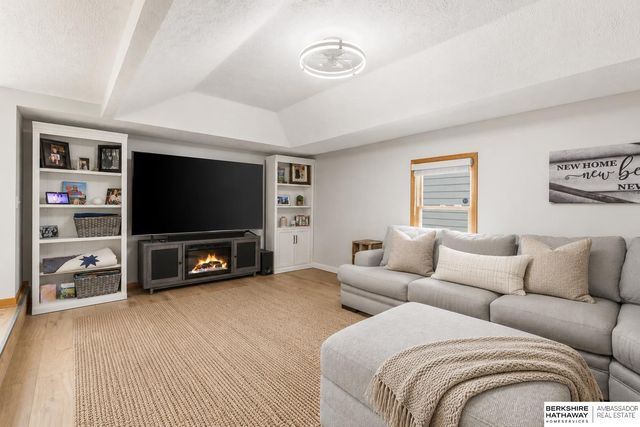 4217 Polk Street, Omaha, NE 68107