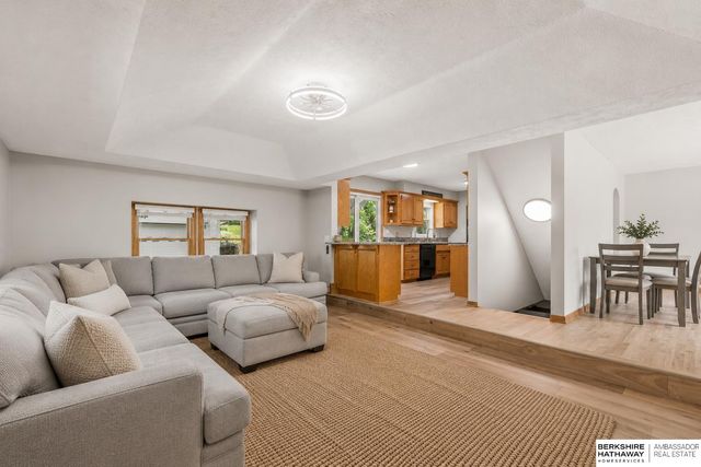 4217 Polk Street, Omaha, NE 68107