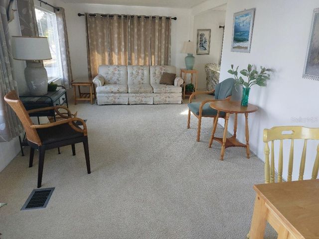 216 INDEPENDENCE AVENUE 15, Palm Harbor, FL 34684