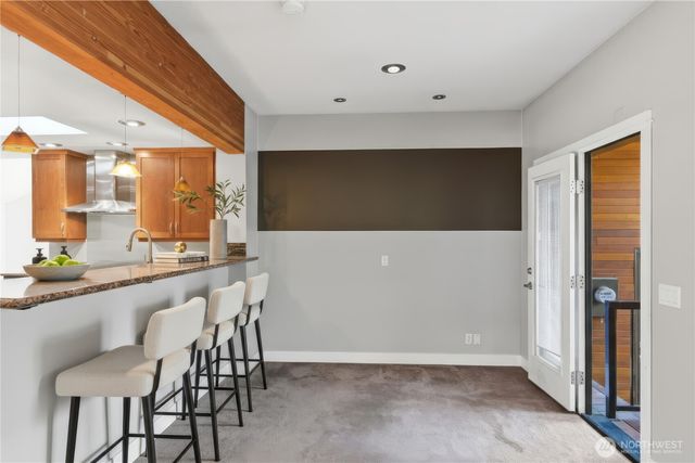 6006 105th Ave NE, Kirkland, WA 98033