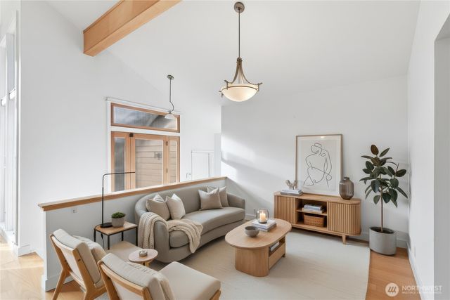 6006 105th Ave NE, Kirkland, WA 98033