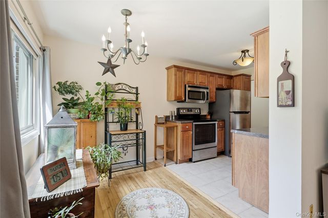 2449 Union Boulevard 39A, Islip, NY 11751