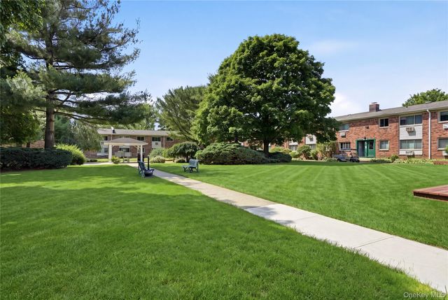 2449 Union Boulevard 39A, Islip, NY 11751