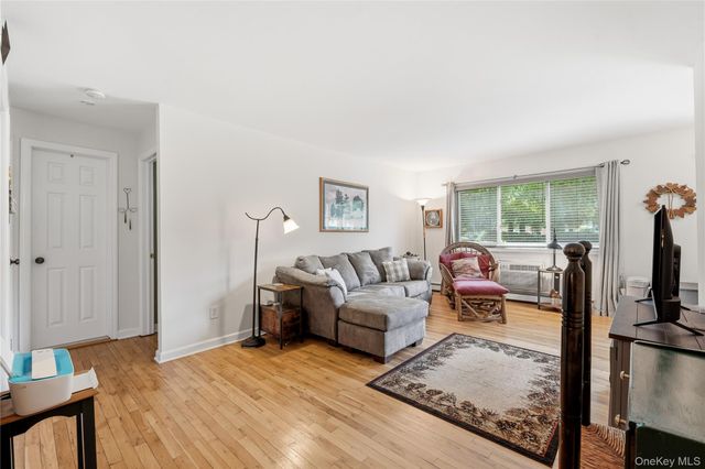 2449 Union Boulevard 39A, Islip, NY 11751