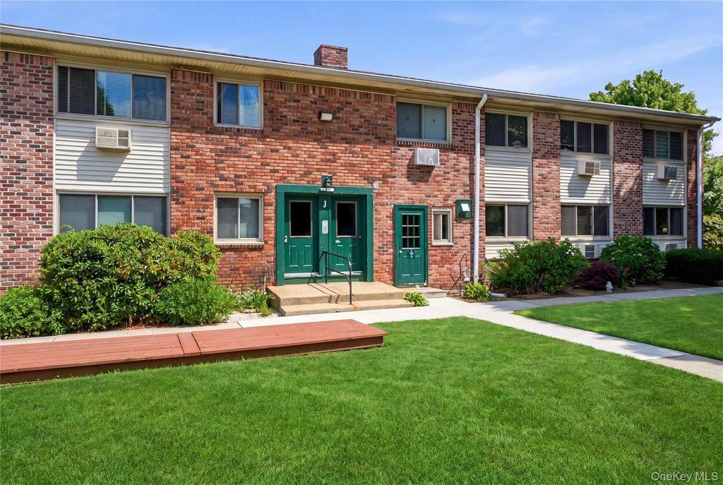 2449 Union Boulevard 39A, Islip, NY 11751