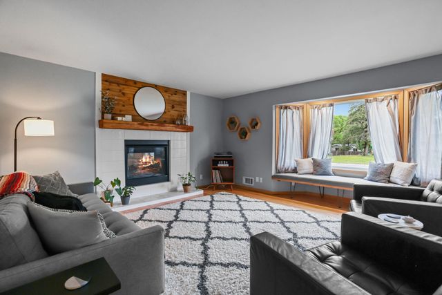 10101 Harrison Road, Bloomington, MN 55437