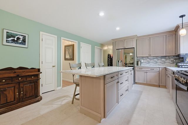9 Stone Court, Milford, NH 03055