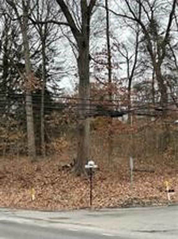 0 Marwood Dr, Upper St Clair, PA 15241