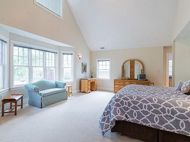 11 Marbleridge Rd, North Andover, MA 01845