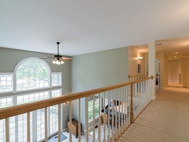 11 Marbleridge Rd, North Andover, MA 01845