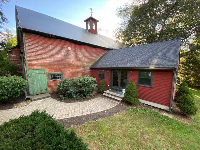 11 Marbleridge Rd, North Andover, MA 01845