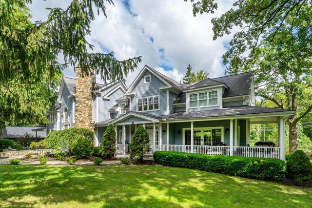 11 Marbleridge Rd, North Andover, MA 01845