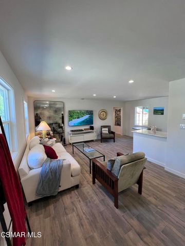 3076 Los Robles Road A, Thousand Oaks, CA 91362