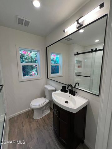 3076 Los Robles Road A, Thousand Oaks, CA 91362