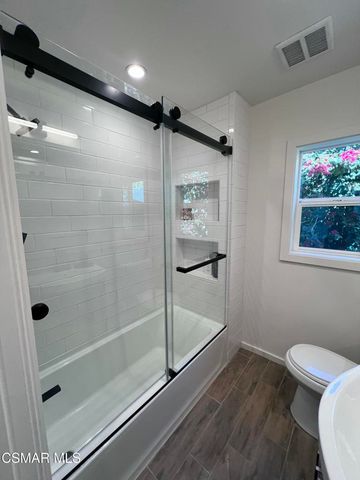 3076 Los Robles Road A, Thousand Oaks, CA 91362