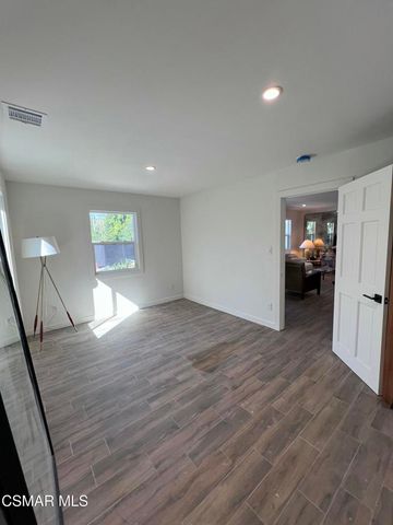 3076 Los Robles Road A, Thousand Oaks, CA 91362