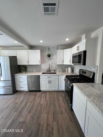 3076 Los Robles Road A, Thousand Oaks, CA 91362