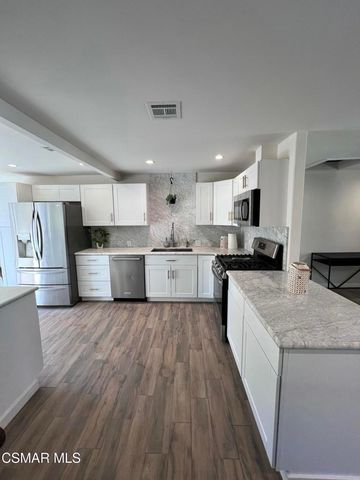 3076 Los Robles Road A, Thousand Oaks, CA 91362