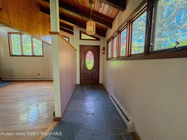 94 Countryside Drive, Westerlo, NY 12193