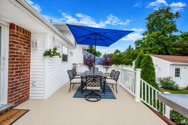 5 Gardenia Drive, Commack, NY 11725