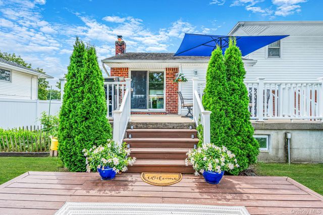 5 Gardenia Drive, Commack, NY 11725