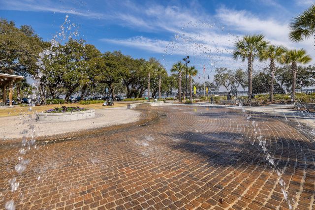 301 Longshore Street 423, Charleston, SC 29492