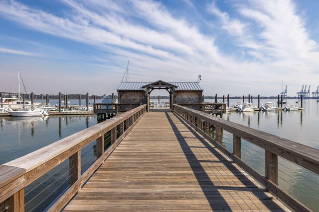 301 Longshore Street 423, Charleston, SC 29492