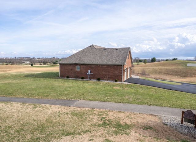 624 Kings Ridge, Danville, KY 40422