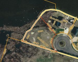 Vac Newport Way Drive, Waterford, MI 48329