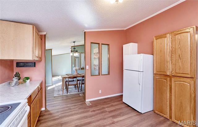 103 E Lark Drive A, Fenton, MO 63026