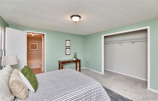 103 E Lark Drive A, Fenton, MO 63026