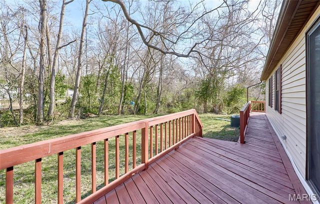 103 E Lark Drive A, Fenton, MO 63026