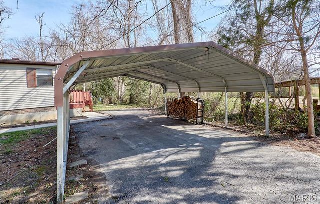 103 E Lark Drive A, Fenton, MO 63026