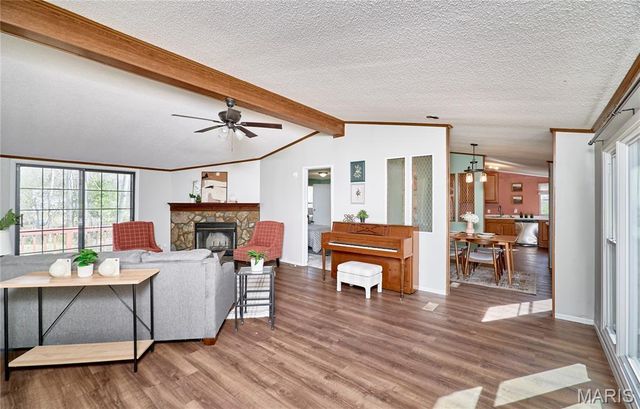 103 E Lark Drive A, Fenton, MO 63026