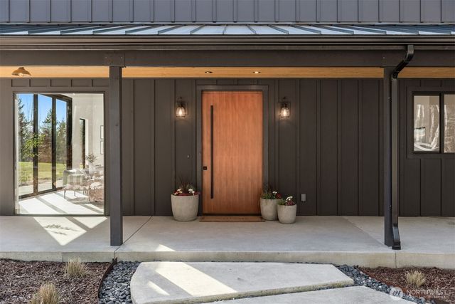 33310 NE 95th Place, Carnation, WA 98014