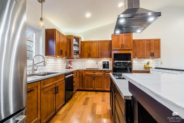 128 EJ Frick, Manhattan, KS 66503