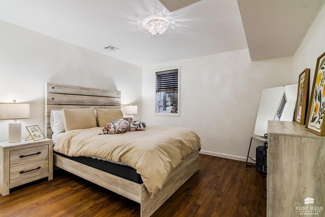 128 EJ Frick, Manhattan, KS 66503