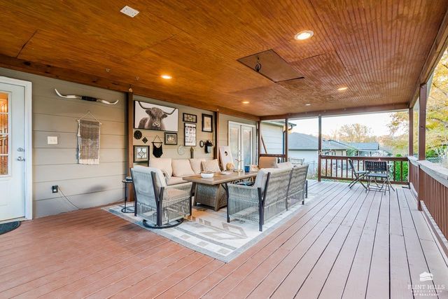 128 EJ Frick, Manhattan, KS 66503