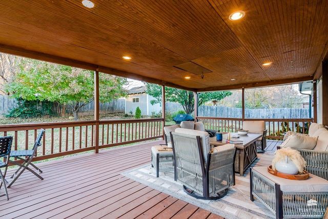 128 EJ Frick, Manhattan, KS 66503