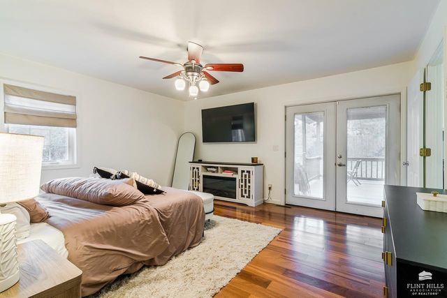 128 EJ Frick, Manhattan, KS 66503