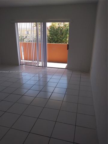 9760 SW 184th St 9A, Cutler Bay, FL 33157