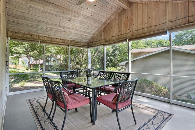 10 STONECREST Circle, Madison, WI 53717